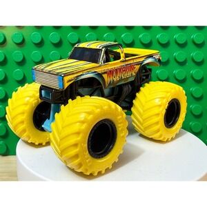 Monster Jam Wolverine Monster Truck 1:64 Die-Cast Marvel Yellow BKT Tires